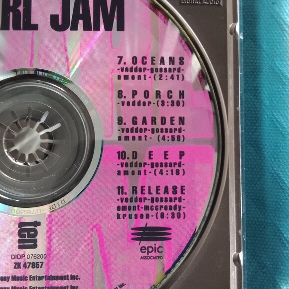 Pearl Jam CD - Picture 6 of 7